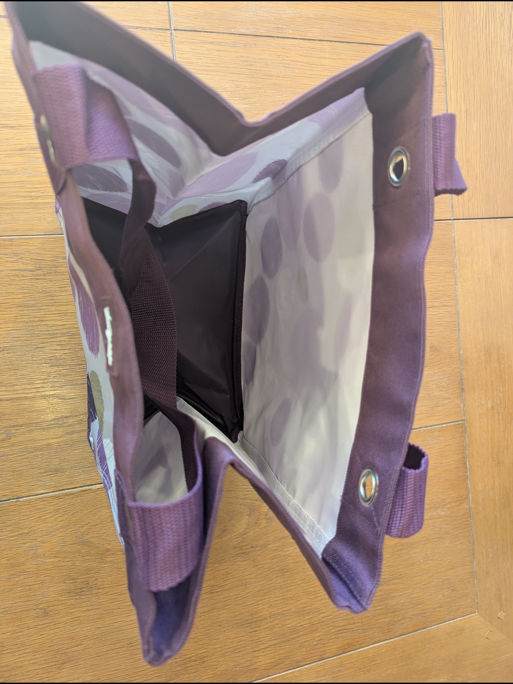Thirty-One Plum Dot Tote Bag - Picture 10 of 10